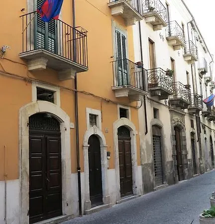 Apartment Del Teatro Sulmona