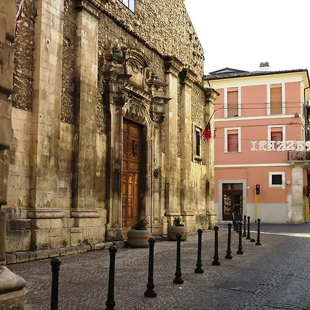 Del Teatro